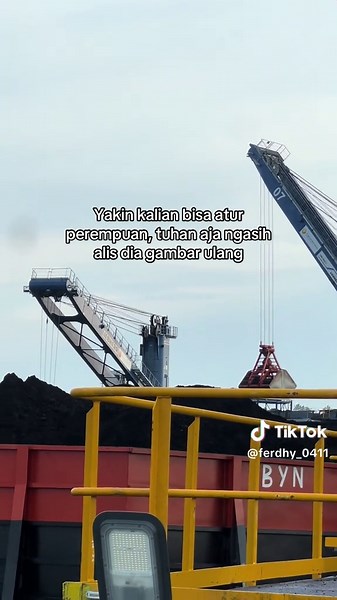 Gambar Naga di Alis: Kisah Unik Wanita