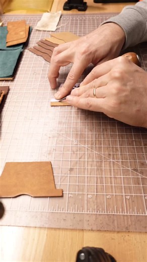 Background sounds include Star Trek, American beauty, Seinfeld, and @seincast Making 2 wallets. One core, and one custom. #leathercraft #wallet #leatherwallet #bifoldwallet #leather | Coastline Leather Goods