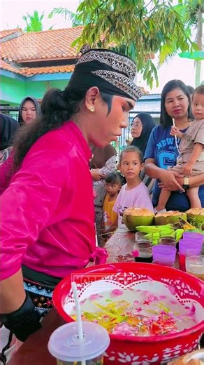 Kesurupan anak kecil sampai bengong Jaranan Kuda Lumping Ebeg