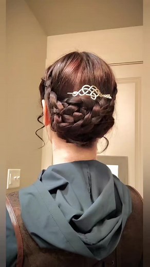 Medieval Princess Vibes: Creative Bun & Braid Hairstyles