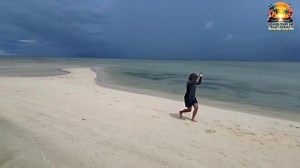 ✨ Escape to Paradise! Experience the breathtaking Manjuyod Sandbar — crystal-clear waters, pure white sands, and unforgettable island vibes. Book your getaway now! 🌊🏝️ 🌴 WHAT YOU CAN DO IN MANJUYOD 🌴 Include this in your tour details: ✔️ Sandbar Tour / Photo Ops — Instagram-worthy white sand and crystal-clear waters ✔️ Swimming & Snorkeling — Enjoy the calm, shallow, turquoise sea ✔️ Dolphin Watching 🐬 ✔️ Relaxing on Floating Cottages — Perfect spot for bonding and chill time ✔️ Beach Games