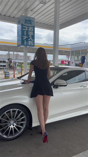 #何気ない日常をtikる #ピンヒール#ミニスカート