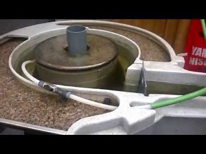 Cleaning an EA nexus 200/210 pond filter