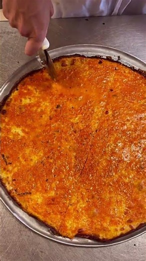 Would you like to try this Crustless Crispy Cheesy Crunchy Pizza? 👌