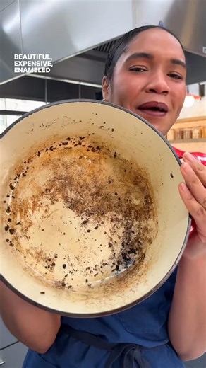 How to clean enameled cast iron pan