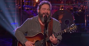 'The Voice' Candidate Dave Fenley Amazed The Audience With A Rendition Of Lionel Richie’s 'Stuck On You'