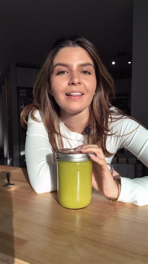 HOMEMADE Cream al Pistacchio aka PISTACHIO CREAM💚🧈 follow for more dessert recipes @sweetportfolio Nutty, dreamy, perfectly green pistachio cream!! Spread it on toast, pancakes, croissants, or eat it straight from the spoon (I won’t judge). Perfect for all the Dubai chocolate recipes you’re seeing online and cheaper than whatever you can buy. It’s worth the effort, I promise! ♡Ingredients: * 120g raw pistachios (unsalted) * 150ml milk * 30g unsalted butter * 140g white chocolate, chopped * 30g