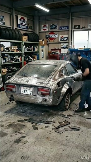 🔥 Is This the MOST Beautiful Japanese Car Ever Made? 😮🇯🇵 1971 Datsun 240Z #carrestoration