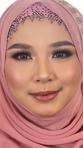 Gorgeous bride. Simple glam to Arabic twist makeup look. In Touch of Glam by L we serve 2 looks depending on bride’s preferences.. but most of the time they let my magic do its thing. so, here’s what i did for this charming gorgeous face. ✨👰‍♀️ Glam yet not heavy. Her beauty still peaking through. 😍 Music is not mine. #nocopyrightinfringementintended #idonotowntherightstothismusic | Touch of Glam by L