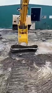 181K views · 403 reactions |  Sweeping dirt with a belt 粒_072 | JazzySworldtv | Facebook