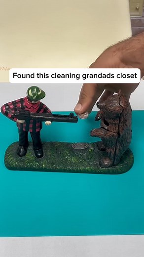 Hunting coin bank 🎬 This video was produced by Network Media and Gogo Cuerva | Gameplay HQ