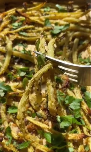 Garlic Roasted Wax Beans: A Savory Side with Perfect Crispness