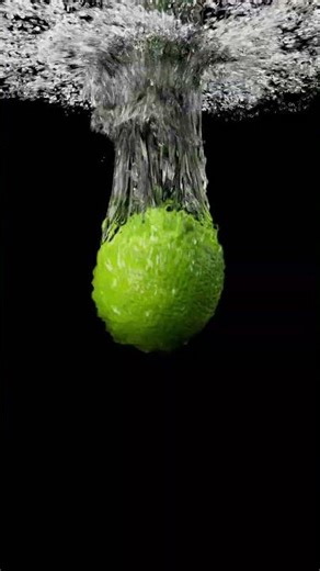Natural and Realistic Water Splash Effects for a Lemon Dropping in Water #houdini #animation #3dart