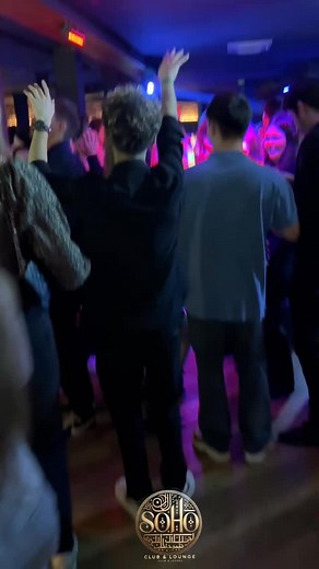 Lumini, energie, ritm și vibe-ul care te ridică instant! La SoHo Club & Lounge weekendul începe cu adevărat: muzică tare, oameni faini, experiențe intense. Pregătește-te pentru o noapte memorabilă. Ne vedem la SoHo! | Soho ClubLounge
