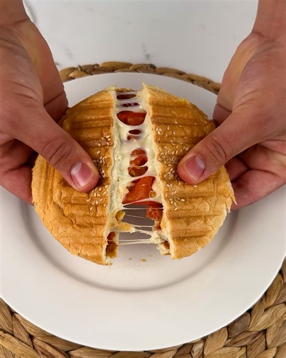 2.7M views · 4.1K reactions | Cheesy Bread Pizza Hack  | Magic Hands Creations | Facebook