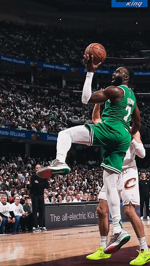 Boston Celtics on Instagram: "Beautiful finish 彩"