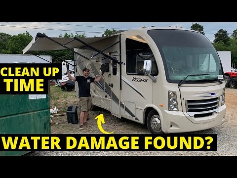 2015 THOR VEGAS RV WE FOUND WATER DAMAGE CLEAN UP TIME PART 2