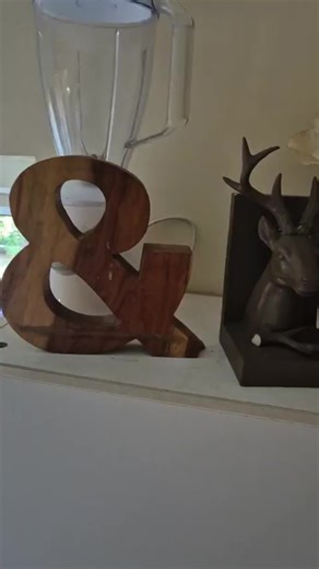 Cleaning the tops of the cupboards, a regularly forgotten spot. products used are a microfiber cloth, lemon bleach (just one from Aldi) and Power Force lemon disinfectant. #SqueakyClean #Kitchen #Cupboards #Cleaning #TwinkleAndTidy