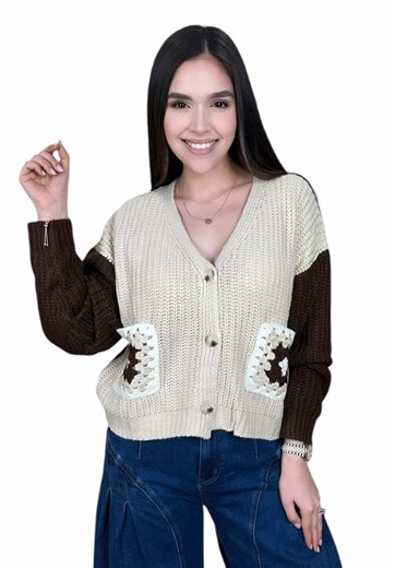 El sweater perfecto sí existe 🤎 Cozy, chic y listo para robarse todas las miradas esta temporada 🍂✨ #tiktokshop #fashionista #outfitinspo #cozyseason