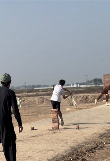 Pose Holding Techniques for Aspiring Models