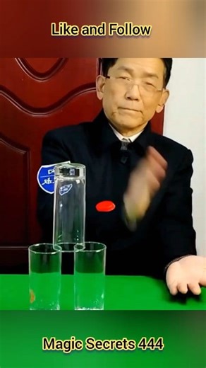 179K views · 1.1K reactions | Incredible magic trick using a bottle cap  #magician #magictrick #magicshow #magical #magickingdom #magicthegathering #fbreelsfypシ゚viralvideo #fbreelsfypシ゚viralシ #fbreelsfypシ゚ #fbreels #fbreelsvideo #trendingreels #fypシ #reelsoftheday #viralshorts #shortsvideo #tricks #trick | Magic Secrets 444 | Facebook