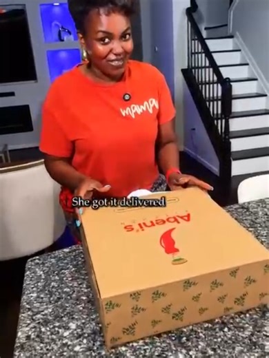 It’s not just eating, it’s a full-on gourmet experience. We are blushing! Thank you @adetolaomoba for the kind words and for capturing this beautiful moment. We are so happy you enjoyed the Abeni’s Kitchen experience! #AbenisKitchen #clientlove #gourmetexperience #MealPrep #tasteofhome