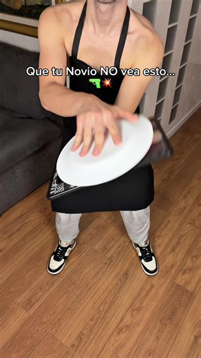 NO dejes que un fan de LEGO vea esto 😳 #legogun #regalodenavidad #juguete #callofdutymobile #callofdutyblackops . . Esta pistola estilo LEGO es el regalo de Navidad perfecto para tu novio — expulsa casquillos, se siente súper realista y queda brutal en cualquier setup gamer. Ideal para chicos que aman el rollo COD, los coleccionables, los juguetes tipo construcción o cualquier cosa con estética táctica. Si a tu chico le flipan los gadgets únicos, los accesorios de escritorio o los juguetes anti