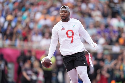 Jonnu Smith fantasy outlook 2025: Should you draft Pro Bowl TE after being traded to Steelers?