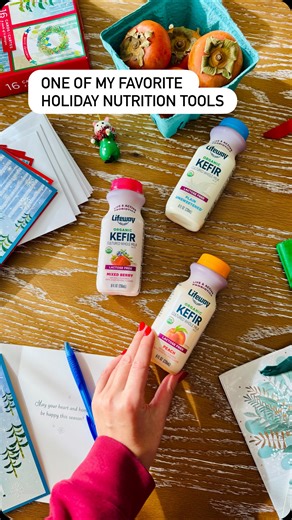 Mascha Davis | Dietitian | LA📍| 🇺🇦 on Instagram: "What’s one 1️⃣ simple nutrition habit that helps you feel balanced ⚖️ this time of year? Here’s why @Lifewaykefir is one of my fave holiday🎄nutrition tools #ad This season is busy - and kefir helps me make quick, nourishing meals 🥣to balance out the heavier holiday ones… AND it’s also one of the few things that is complete on its own for a quick sip when I’m on the go finishing work deadlines, working out 🏋🏽‍♀️ and running 🏃🏻‍♀️ errands!
