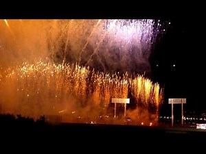 外から見た ARASHI 国立ライブ2010 monsterの花火