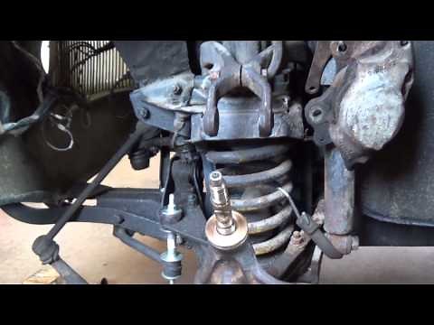 '67 Austin Healey -Part 1: Kingpin bushing replacement