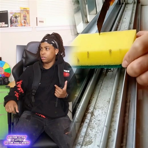 When the teacher comes in mad 😭😂 SUBSCRIBE DankScole #shorts