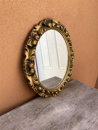 Oval Mirror in Ornate Frame. Vintage Mid Sized Oval Wall Mirror in Ornate Gold Plastic Frame. - Etsy