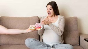 Managing Pregnancy Cravings Mindfully: Expert Lists Ways To Tackle It