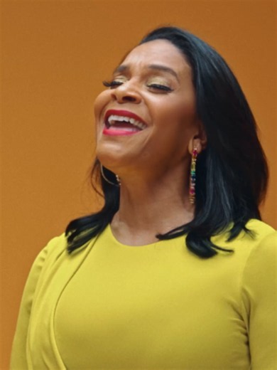 Teedra Moses — Be Your Girl (A COLORS MOMENT)