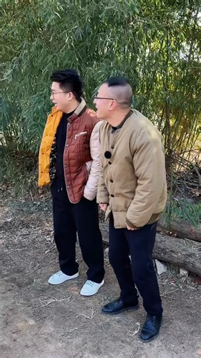 Asian.YiMei | 她为什么要生气呢？想不通…… | Instagram