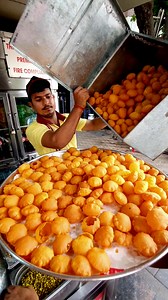 VIP Logo Ki Favorite Panipuri At Bandra West, Mumbai | Denish Tanna