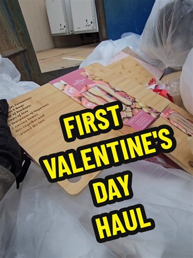 Valentine's Day Dumpster Diving Haul Revealed