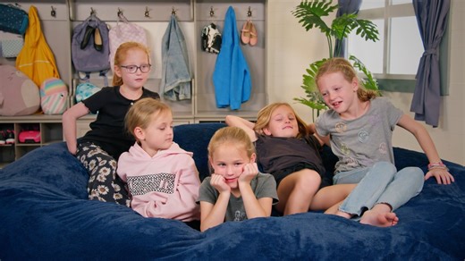 460K views · 5.1K reactions | A brand new season of #OutDaughtered is only one week away!  Tune in to the season premiere on Tuesday, May 7 at 9/8c. | TLC | Facebook