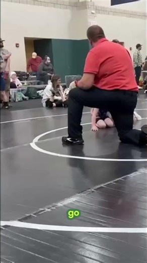 Wrestler's Countdown: Big headlock for Nico Kee #wrestling #keetrained