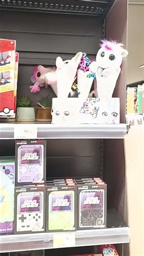 Toys and games at Intermarché, there's still some One Piece left...