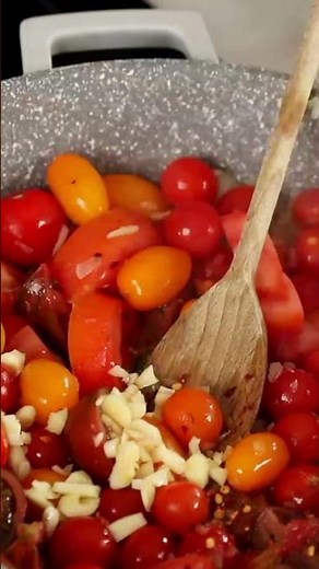 Tuscan Tomato Bread Soup: Easy Recipe for Ripe Tomatoes! #shorts