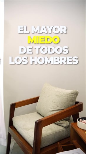 El estrés, la ansiedad y los problemas emocionales también afectan la respuesta sexual. Como urólogo, te digo algo importante: no todo es físico, pero todo debe evaluarse a tiempo. 📍 Hospital Medyathors, Guadalajara 📲 WhatsApp o DM Certificado: 2352-25U