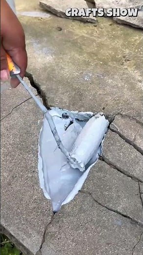 Fixing Cracks in Concrete Surfaces for a Lasting Finish