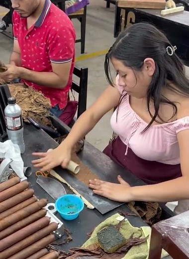 Handmade Cigars Start Like This… 🔥