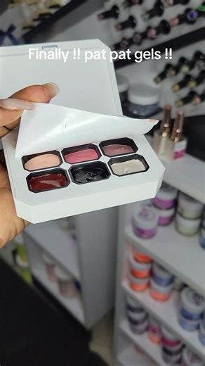 Pat Pat Gels in Stunning Shades for Nail Art Enthusiasts