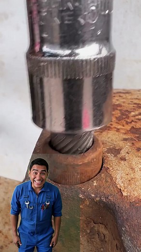 la herramienta preferida de los mecánicos para sacar tornillos #viral #diy #mechanic #mecanica | Thinko