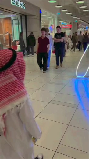 Public Reactions to a Baby in a Habibi Outfit