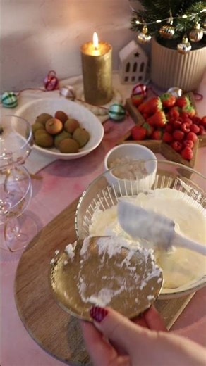 LYCHEE CHAMPAGNE TRIFLE🍾