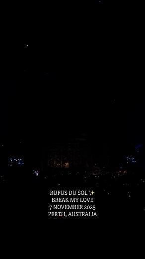 RÜFÜS DU SOL ✨✨ // snippets of “Break My Love” by @rufusdusol on their first night in Perth for the Australian / NZ Inhale / Exhale tour. First of the three encore songs. Welcome back to Perth after three years! @juandusol @tyronelindqvist @_jameshunt #RufusduSol #rüfüsdusol #RACArena #Perth #PerthConcert #RüfüsDuSolPerth #RufusDuSolPerth #BreakMyLove #InhaleExhaleTour #PerthFoodReview #PFR_Concerts #PFR_RüfüsDuSol | Perth Food Review